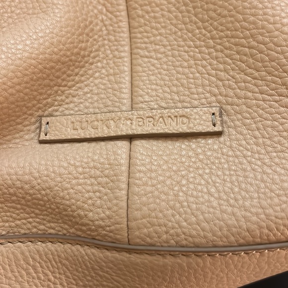 EUC Lucky brand blush leather bucket bag - Picture 2 of 6